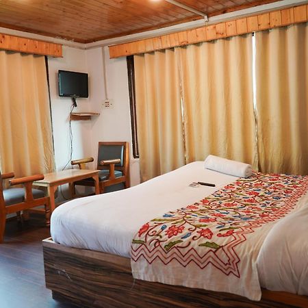 Hotel Kashmir House Pahalgām Esterno foto